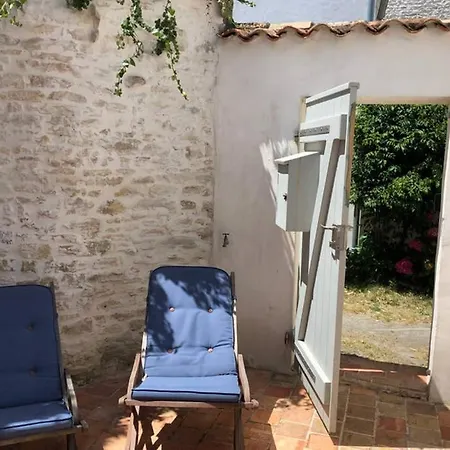 Feriehus Jolie Maison De Village Au Coeur De